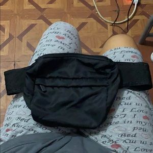 Black gap Fanny pack